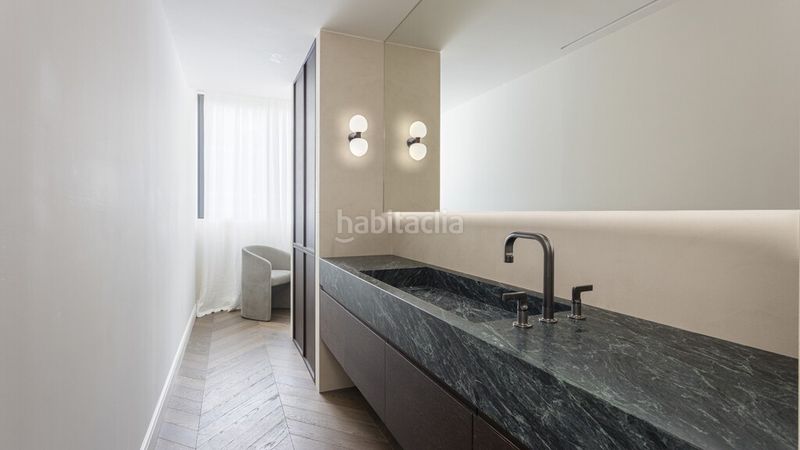 Foto a582aa5d-7827-49a3-babf-0a37416f4894. Apartament amb aparcament a Sant Gervasi - Galvany Barcelona