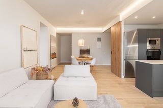 Apartament a Barri de les Corts. Piso renovado muy luminoso en diagonal