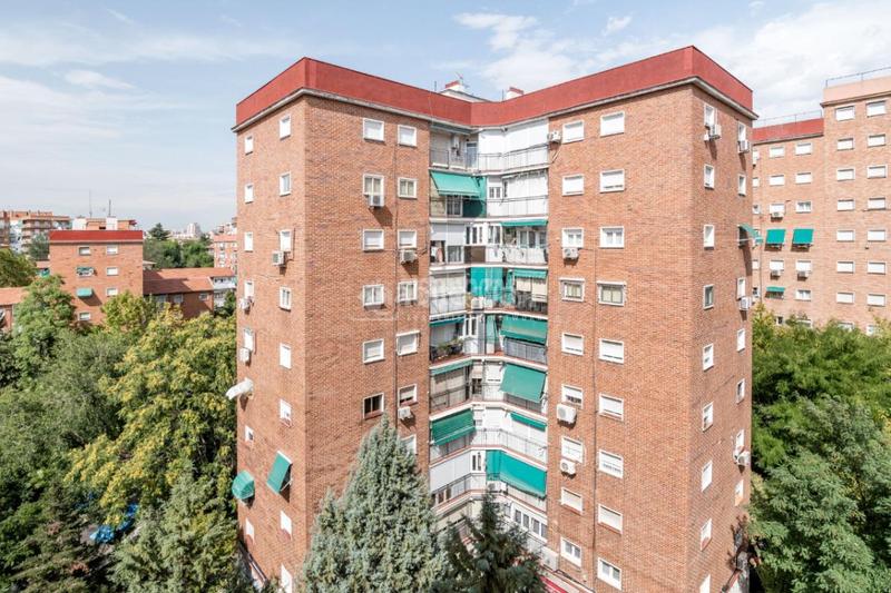 Foto 1c087811-ba52-4e6e-b6a4-5b90f8835467. Piso  en venta en Ventas Madrid