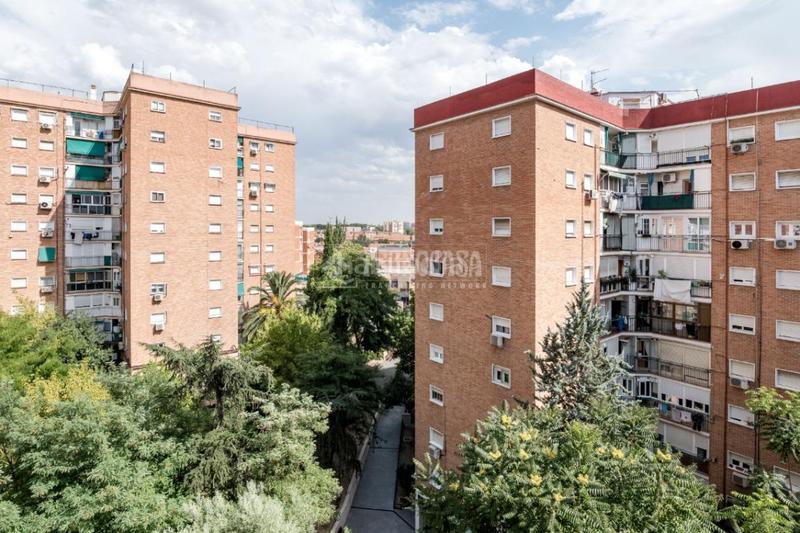 Foto 59951779-0a0b-4efc-9f85-5d0eeb4ab595. Piso  en venta en Ventas Madrid