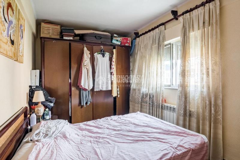 Foto 79807426-c4e7-40d3-bda1-4a6f6333520d. Piso  en venta en Ventas Madrid