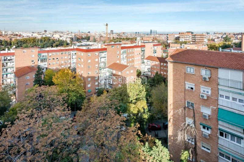Foto 383dcbcd-d950-4eb8-9ba5-8ccfff8f59d9. Appartement dans Ventas Madrid
