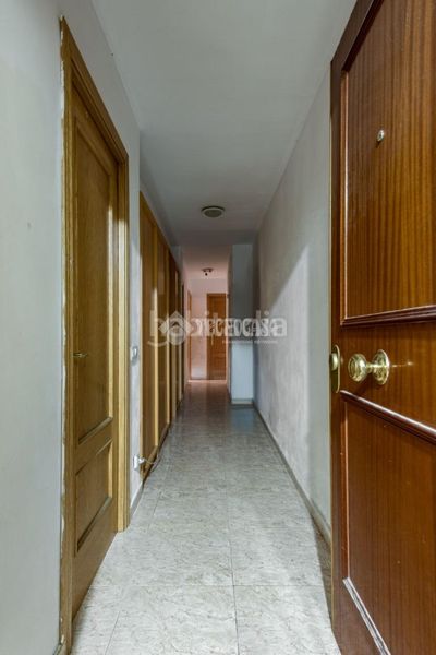 Foto b499cbc8-797b-47d6-b975-dca00c7ba57a. Pis a Ventas Madrid