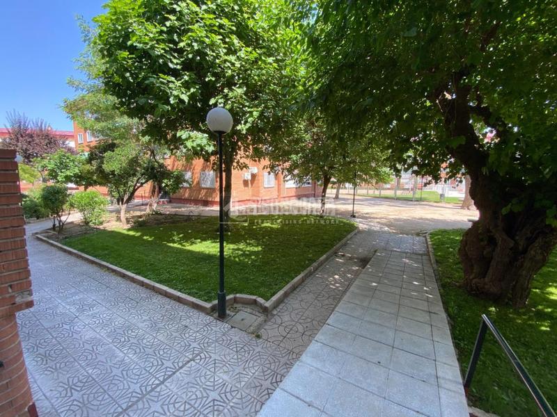 Foto 509c83aa-be22-40da-bc11-0e7a49d7b42d. Piso  en venta en Mejorada del Campo