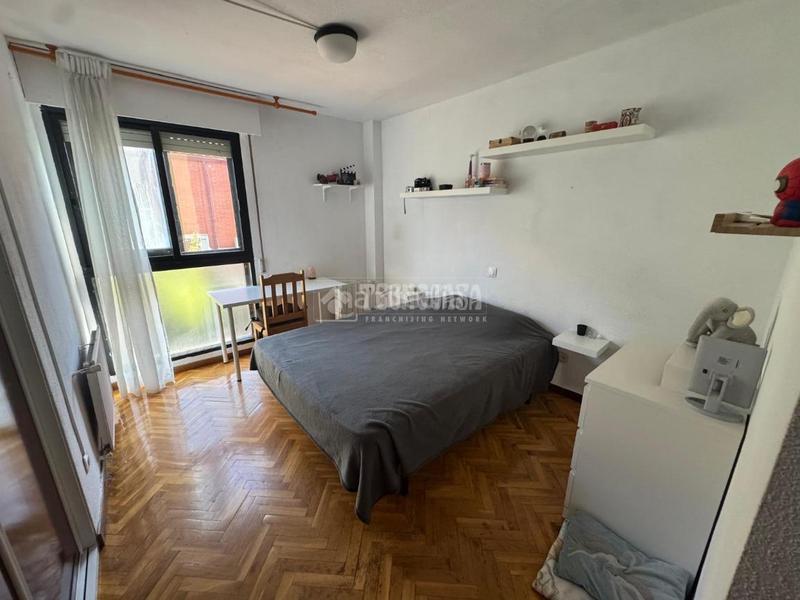 Foto aa8e5e02-b914-4232-91ff-35ff7d0e9e4a. Maison jumelée avec chauffage parking piscine dans Mejorada del Campo