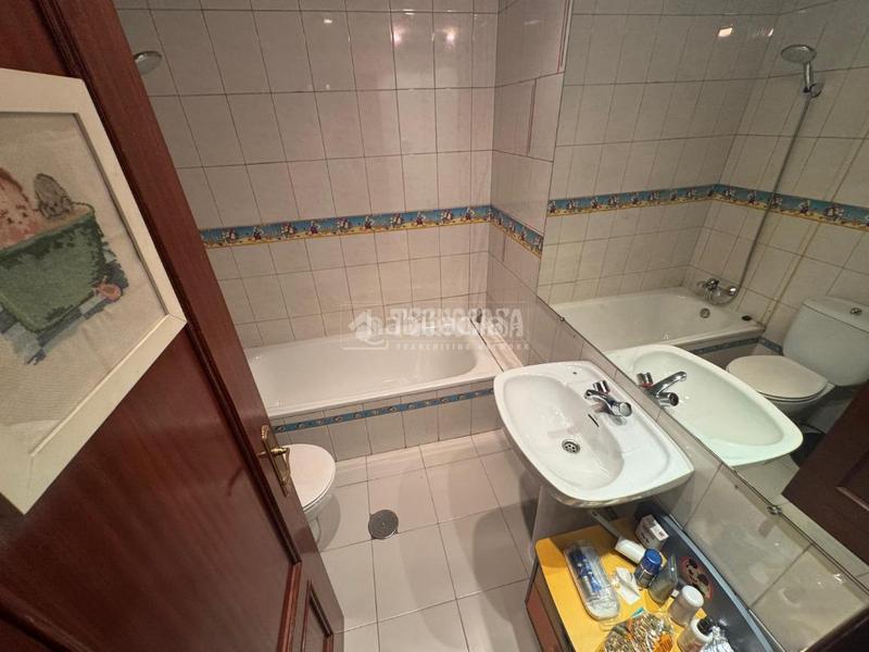 Foto cf0bffb3-be91-4cb2-b9a7-59abaa47bcad. Maison jumelée avec chauffage parking piscine dans Mejorada del Campo