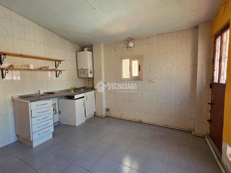 Foto d1d1a6b6-8f75-4fb2-bf8c-c25c6a5a54c2. Pis amb calefacció a Centro Móstoles