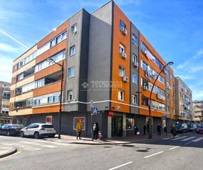 Piso en Villayuventus-Renfe. Piso en venta en parla