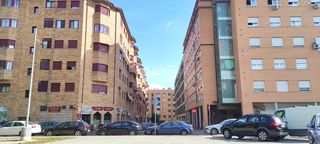 Pis a El Nido-Fuentes. Piso en venta en parla