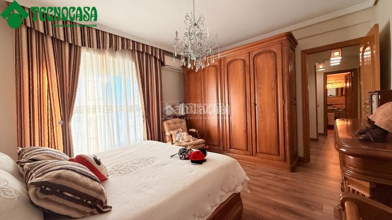 Foto d853809e-85b1-482a-aa18-61c050377a3b. Casa bifamiliare con riscaldamento parcheggio piscina in Torrejón de la Calzada