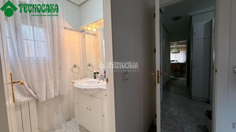 Foto 11250a3d-3aab-4812-8f33-753cbf5f64fe. Haus mit heizung parking in Torrejón de la Calzada