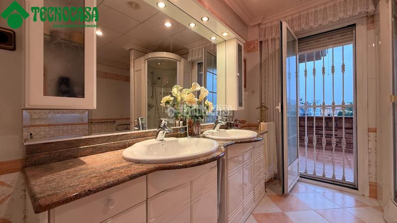 Foto 584ab1be-f2f2-4376-aaad-f9138a117f0b. Haus mit heizung parking in Torrejón de la Calzada