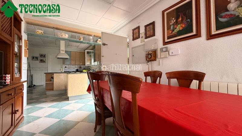 Foto d0052d51-b71a-4a5b-bd59-fab80d0b7a33. Haus mit heizung parking in Torrejón de la Calzada