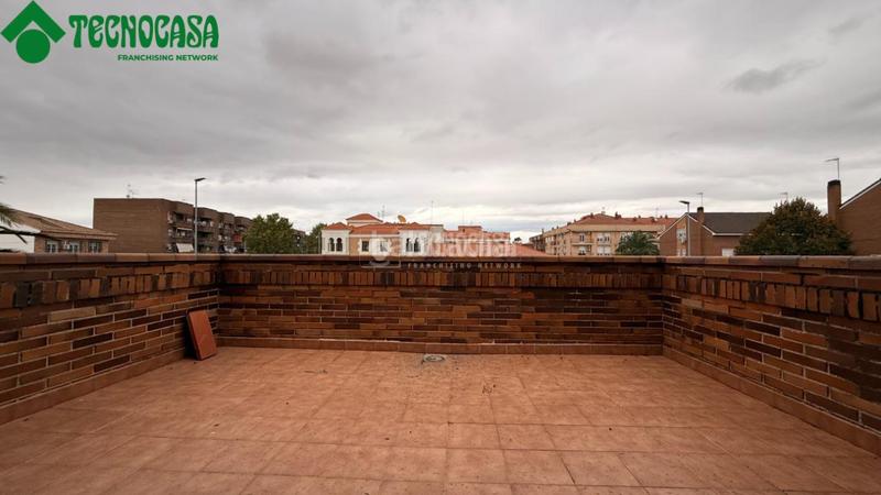 Foto e5f08ab0-113e-4ba6-b342-425b7e02f5b3. Haus mit heizung parking in Torrejón de la Calzada