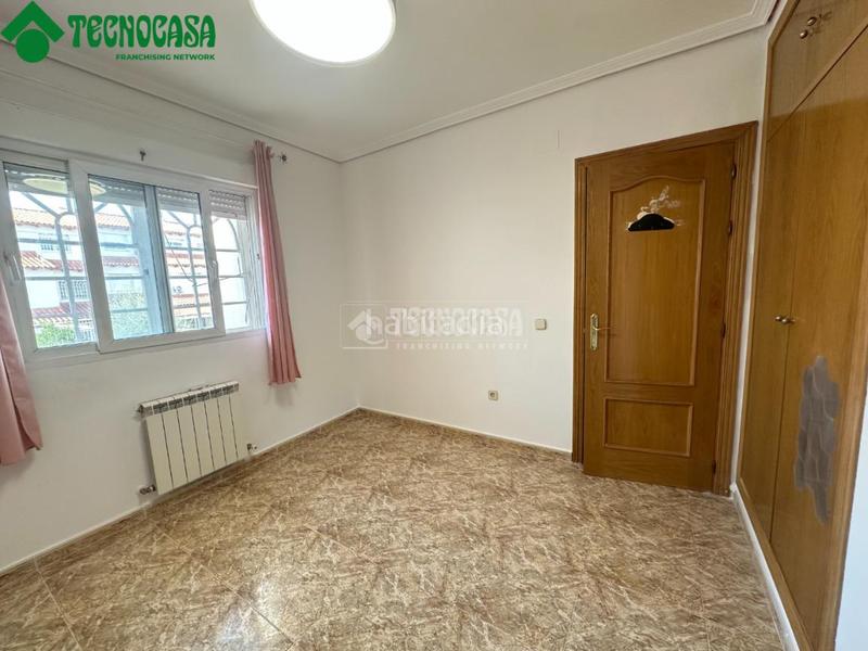 Foto 5813d49f-0bae-45f2-9dd4-8b7a453363a6. Casa pareada casa en venta en Torrejón de Velasco