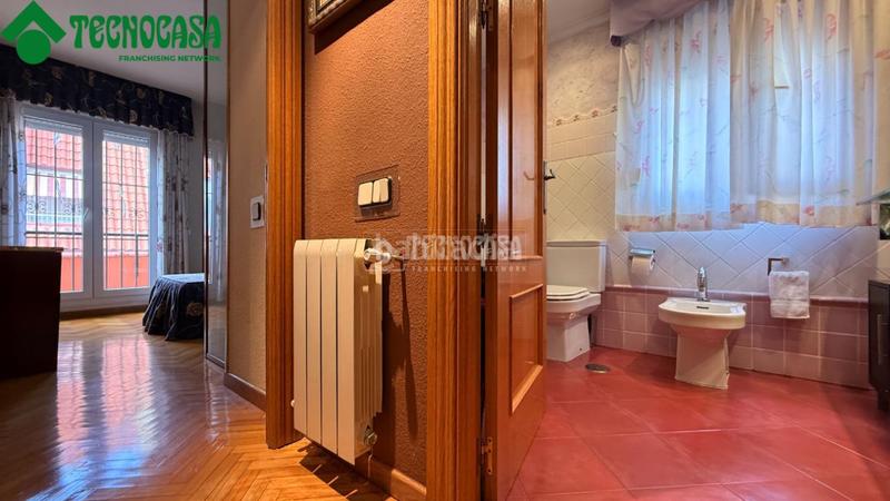 Foto 07911aac-dcd7-41e5-9b5b-193a7e22f787. Casa bifamiliare con riscaldamento parcheggio in Torrejón de la Calzada