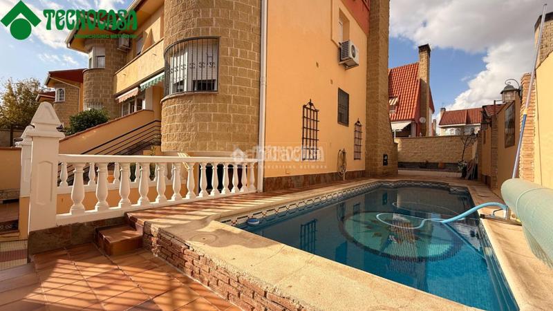 Foto 345c1d04-f718-493f-873a-f132070bd69c. Casa bifamiliare con riscaldamento parcheggio in Torrejón de la Calzada