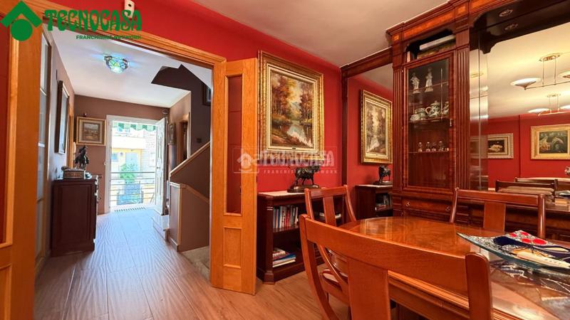 Foto 77d5a44a-10f6-4060-9b89-9cf5fea33bdb. Casa bifamiliare con riscaldamento parcheggio in Torrejón de la Calzada