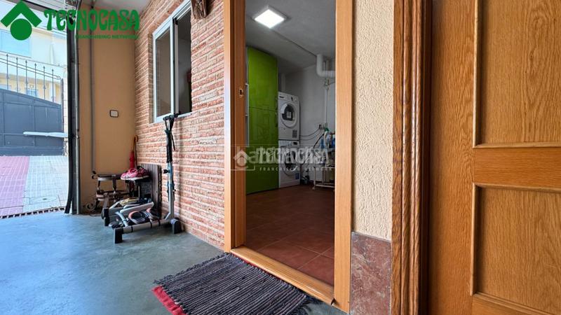 Foto f7e683fd-5cd7-447b-aeb1-0f3e6896338c. Casa bifamiliare con riscaldamento parcheggio in Torrejón de la Calzada