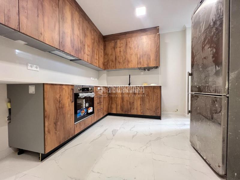 Foto 361c7476-9151-4543-b3e1-fc425d705851. Pis a Avenida de la Paz Xirivella