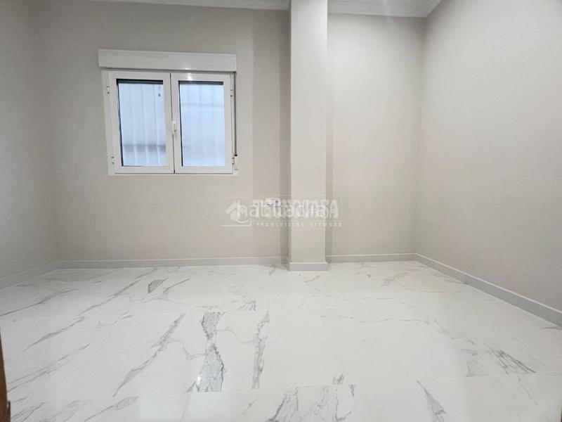 Foto 4fac9d8f-3134-4495-b40d-234f5c9761ce. Pis a Avenida de la Paz Xirivella