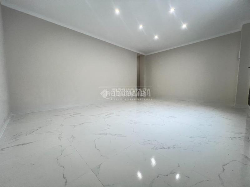 Foto f43106d2-9f27-4571-b5ba-4d8638c4a2e9. Pis a Avenida de la Paz Xirivella