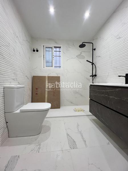 Foto fb1e273b-be8b-43f1-baca-c8e5616bd758. Pis a Avenida de la Paz Xirivella