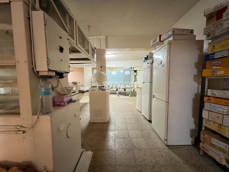 Foto 0b7e7cc8-e0f3-428c-9211-be9a192b828c. Local comercial  en venta en Avenida de la Paz Xirivella