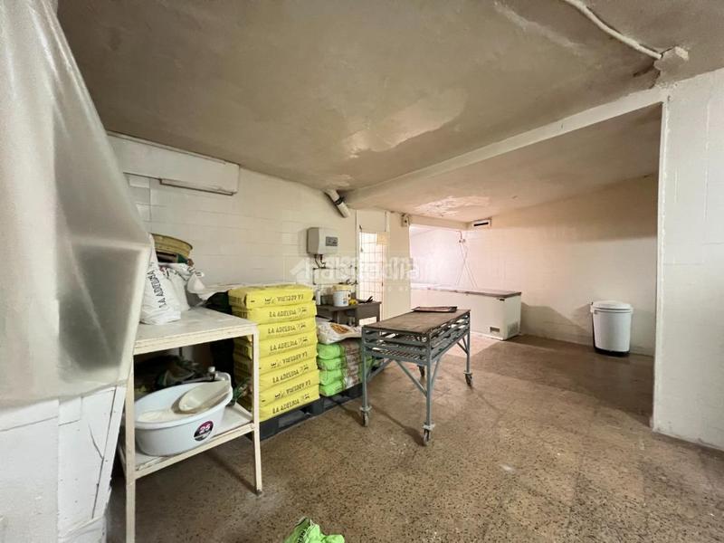 Foto 524da1d6-fcd5-4d81-a696-5816adf81915. Local comercial  en venta en Avenida de la Paz Xirivella