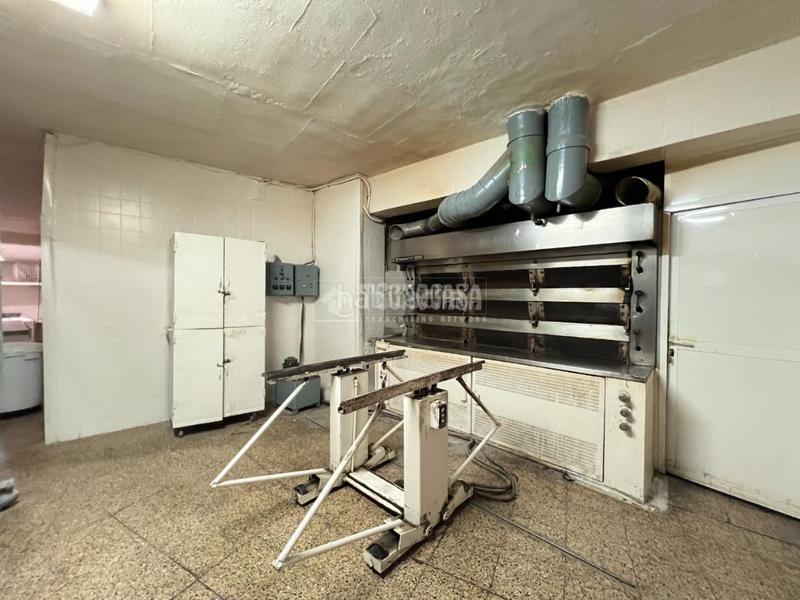 Foto 5a55471c-e80c-46e8-a3f6-92df0b433e7a. Local comercial  en venta en Avenida de la Paz Xirivella