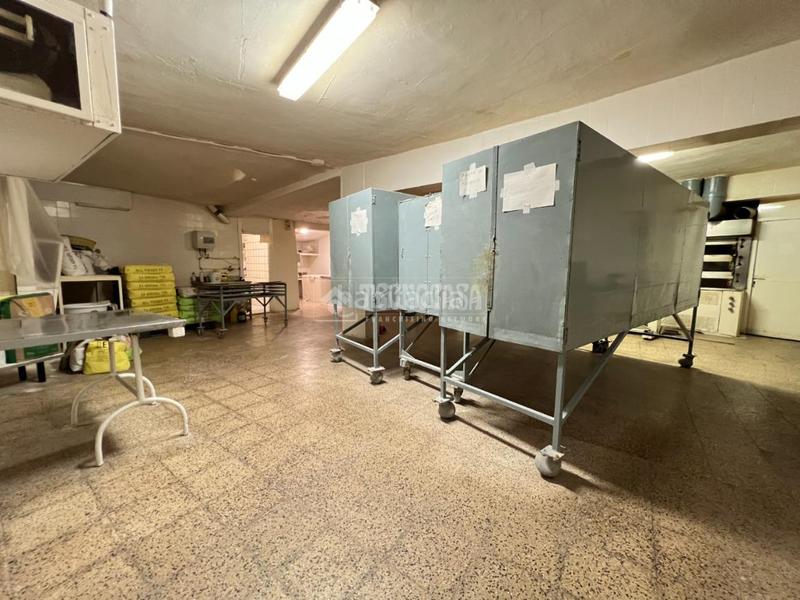 Foto 978b6ce4-8c12-4ee4-9672-04fb0016d3d5. Local comercial  en venta en Avenida de la Paz Xirivella