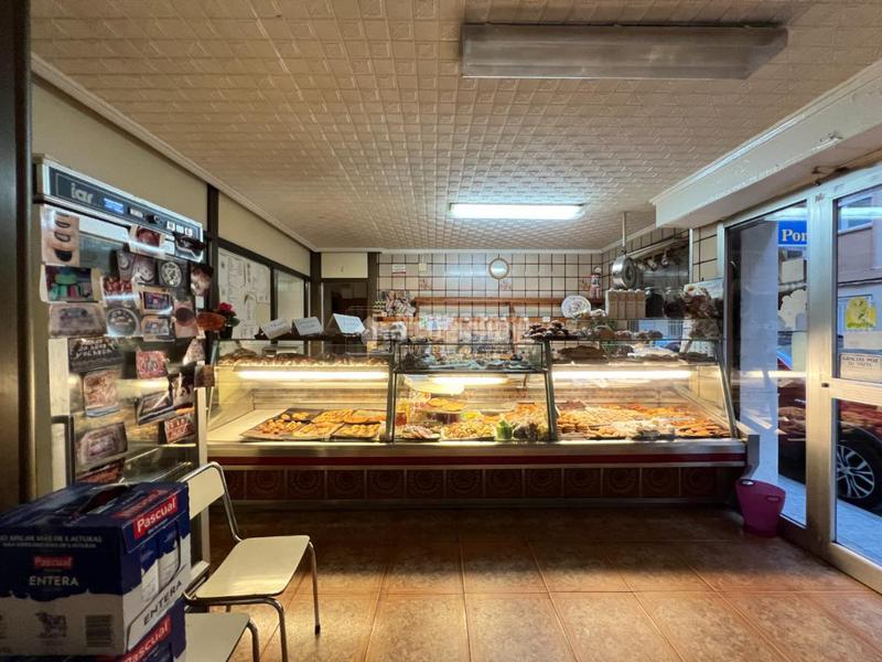 Foto 9a513d15-063b-4f3d-aad5-75b697ce20c8. Local comercial  en venta en Avenida de la Paz Xirivella