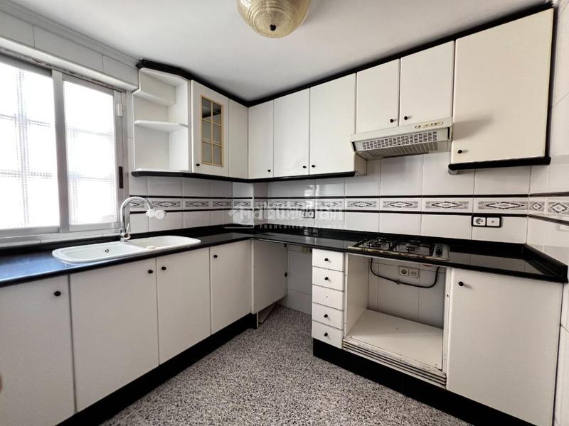 Foto 3bc33d98-4572-4932-ae48-46ea95170ee7. Appartamento in Barrio de la Luz Xirivella