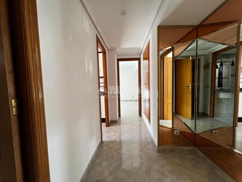 Foto f8881e94-d6e4-4199-8641-7f4796645a93. Appartamento in Barrio de la Luz Xirivella