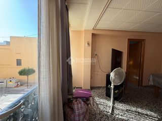 Etagenwohnung in Avenida de la Paz. Piso en venta en xirivella