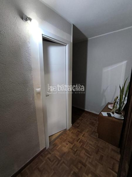 Foto a8dff9dc-948f-4df8-b50a-5afb7d56d876. Etagenwohnung mit heizung in Portazgo Madrid