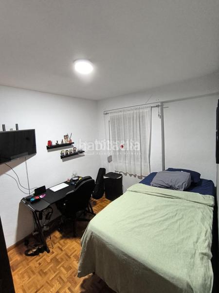 Foto d7f4cba3-5583-4a00-9087-962a940a8a32. Etagenwohnung mit heizung in Portazgo Madrid