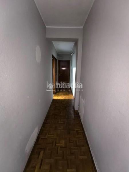 Foto f64a5294-3d85-403f-a1d4-2e498ddf5160. Etagenwohnung mit heizung in Portazgo Madrid