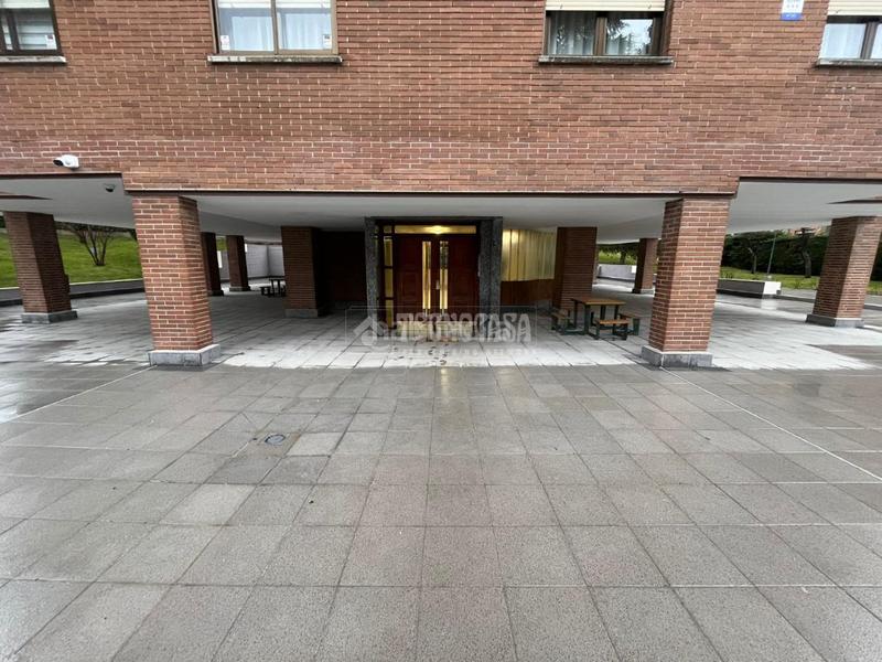 Foto 1ccea6f1-ff9d-4415-81e7-764d532fe3c6. Pis amb calefacció a Portazgo Madrid