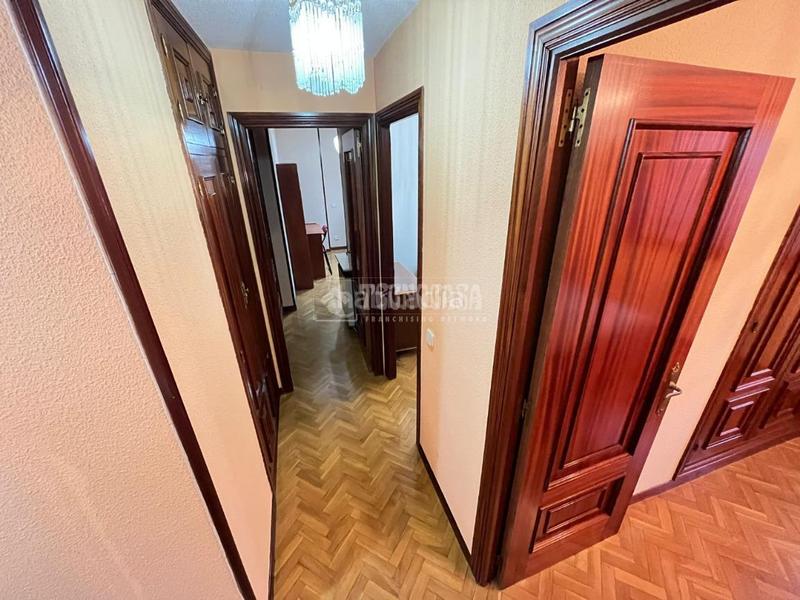 Foto cb6fcb6b-fb51-454d-831a-9f24cebcdb9f. Pis amb calefacció a Portazgo Madrid