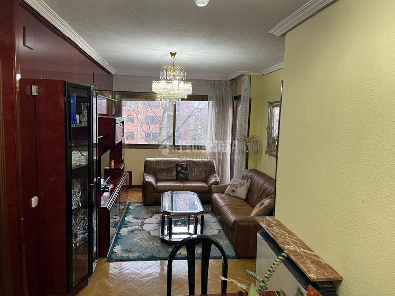 Foto d6d36646-28e4-43d1-8eb6-994bfab9ebf4. Pis amb calefacció a Portazgo Madrid