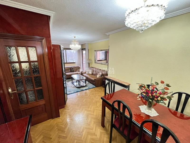 Foto f3b77dc6-dfdc-45eb-b576-ec453c365e2f. Pis amb calefacció a Portazgo Madrid