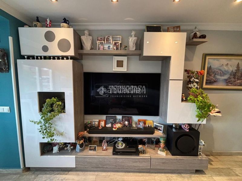 Foto 25344de6-b932-47ed-a217-eef400f89a4c. Pis a Portazgo Madrid