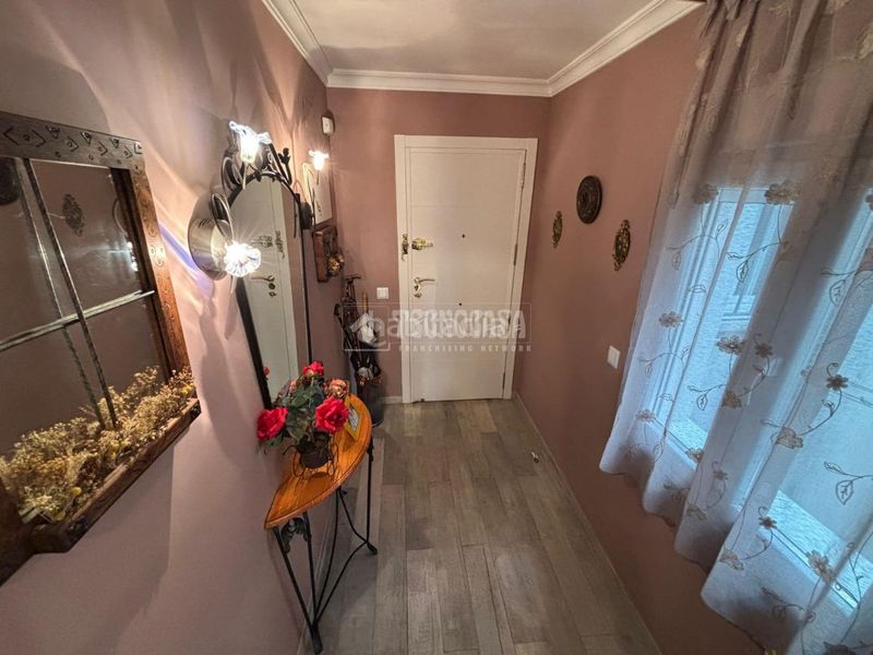 Foto 4874ebab-0cb3-459b-9831-94de6c972819. Pis a Portazgo Madrid