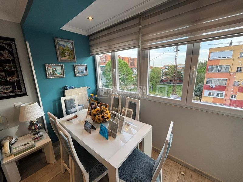 Foto aca34ef7-d946-4d52-8fc4-703d9c0f48c6. Pis a Portazgo Madrid