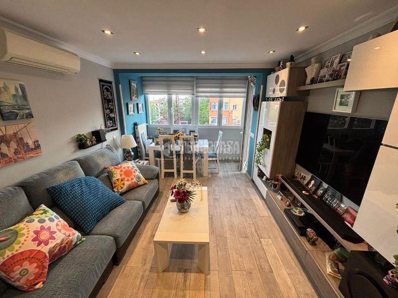 Foto c2f8d879-1df0-4634-b2d4-7852667531e9. Pis a Portazgo Madrid