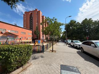 Flat in Palomeras Sureste. Piso en venta en madrid