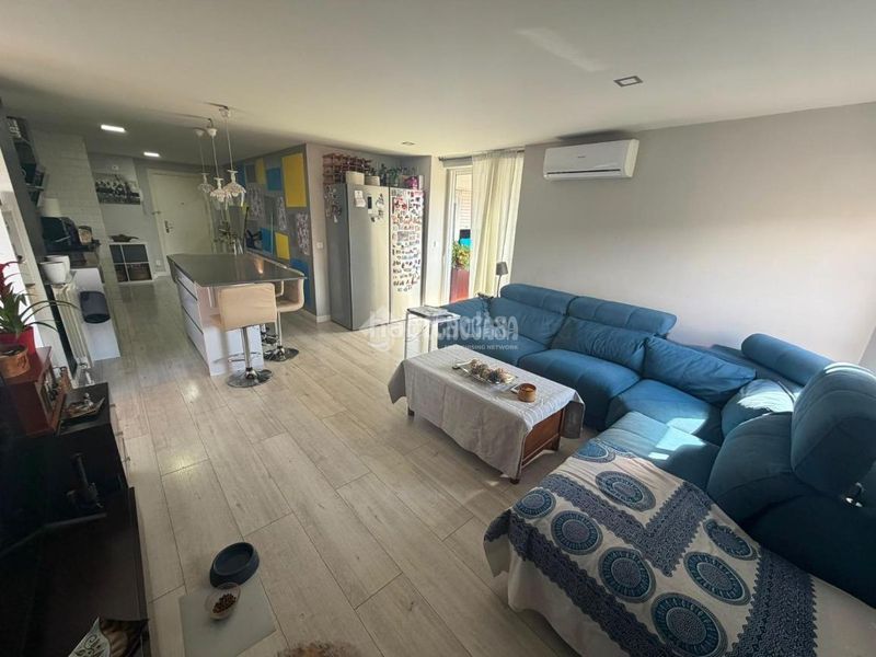 Foto a1ac7a52-b796-4399-aecb-e1b9cee79abb. Piso  en venta en Palomeras Sureste Madrid
