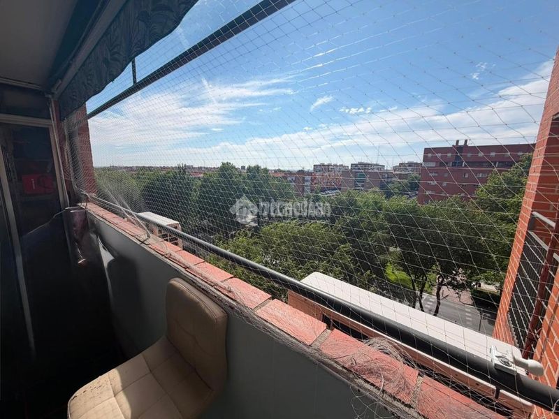 Foto b4df934f-7913-422d-90fb-6d95e359d821. Piso  en venta en Palomeras Sureste Madrid
