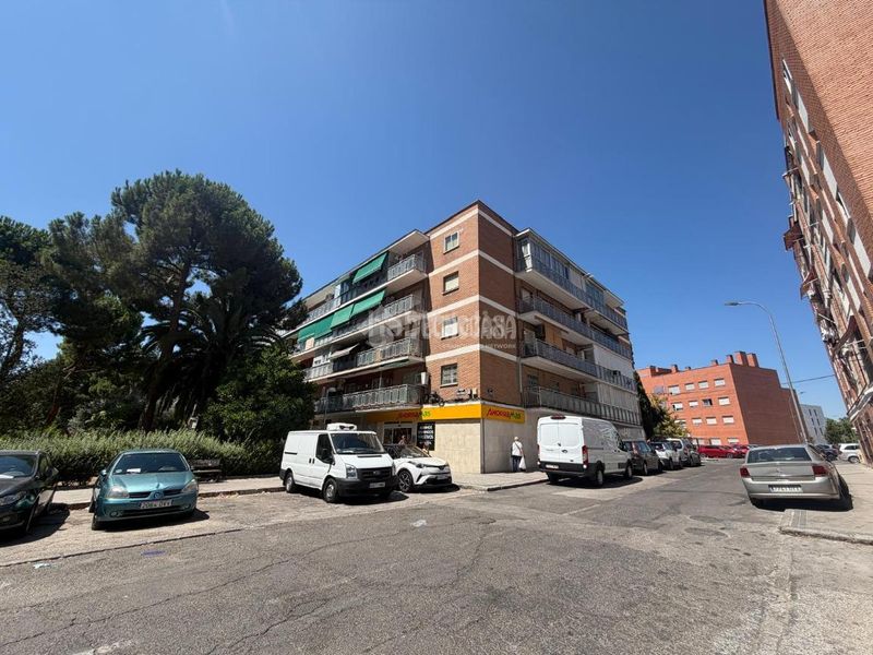 Foto 36f517ed-d538-4b00-b21c-852f57bd0bef. Pis a Portazgo Madrid